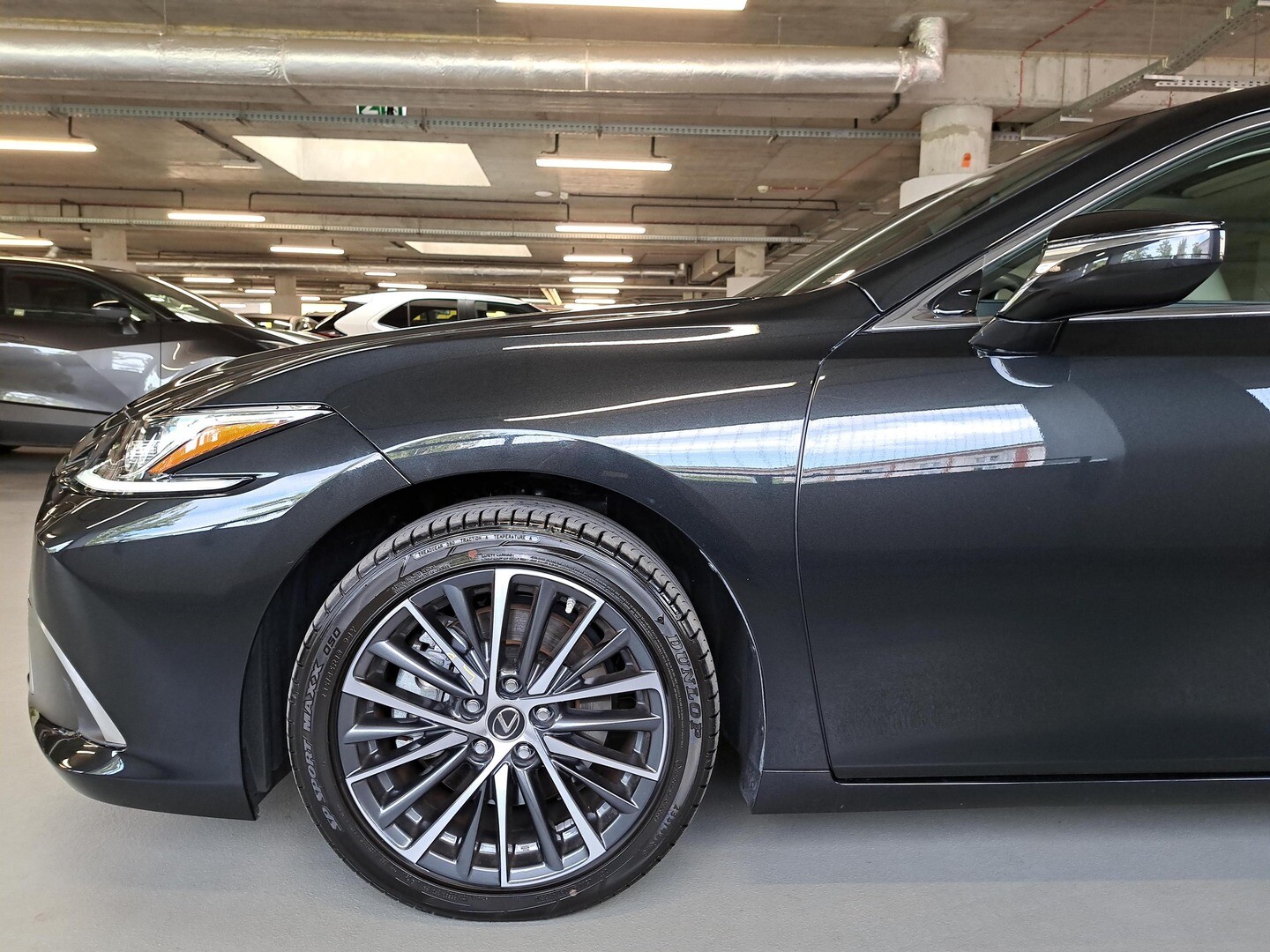 Lexus ES
