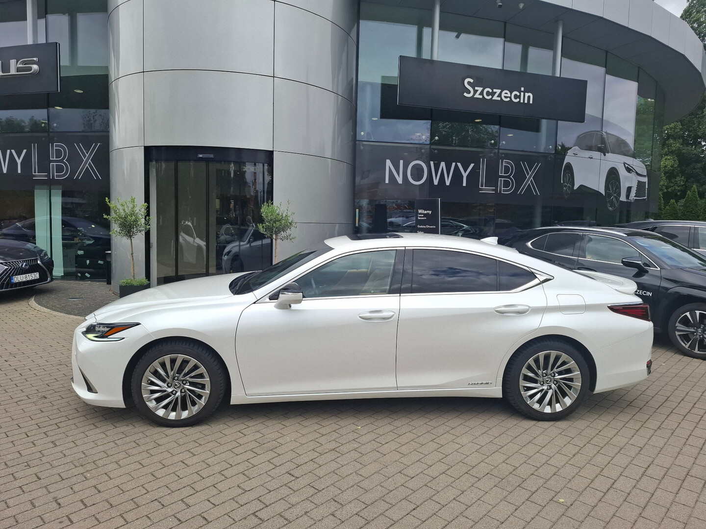 Lexus ES