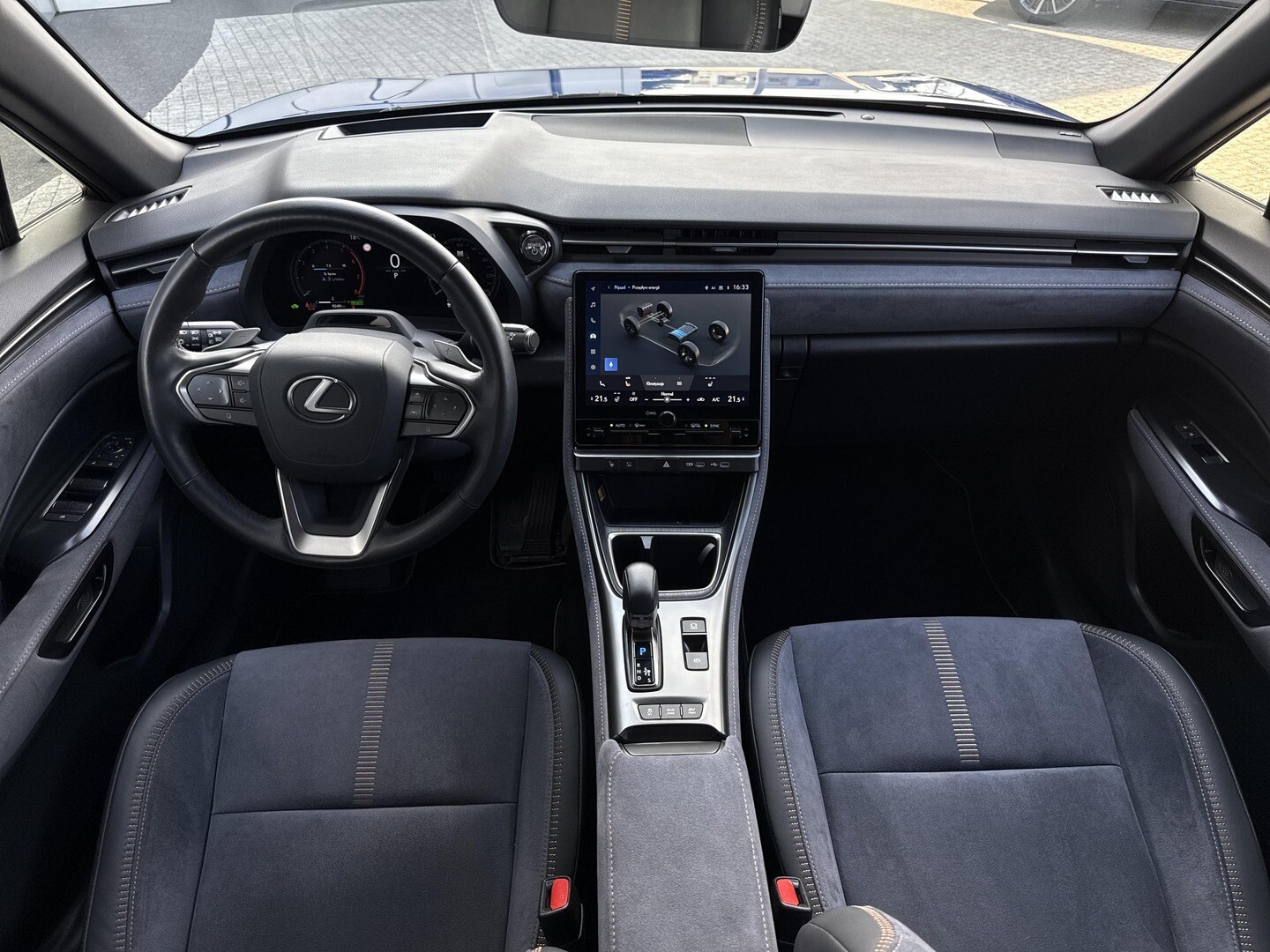 Lexus LBX