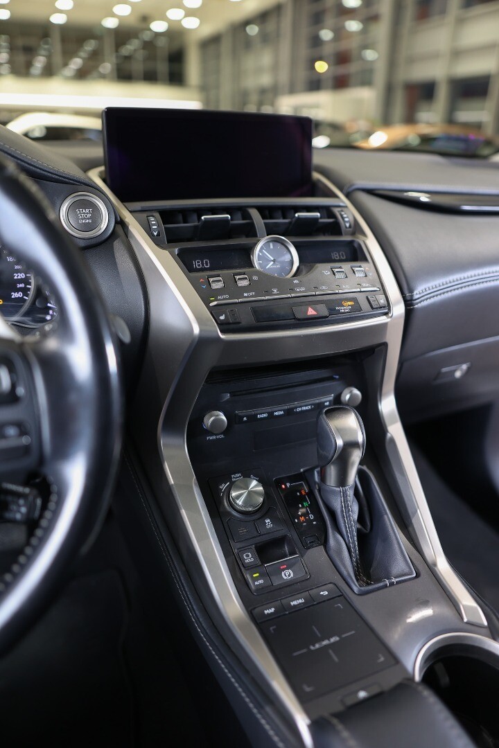 Lexus NX
