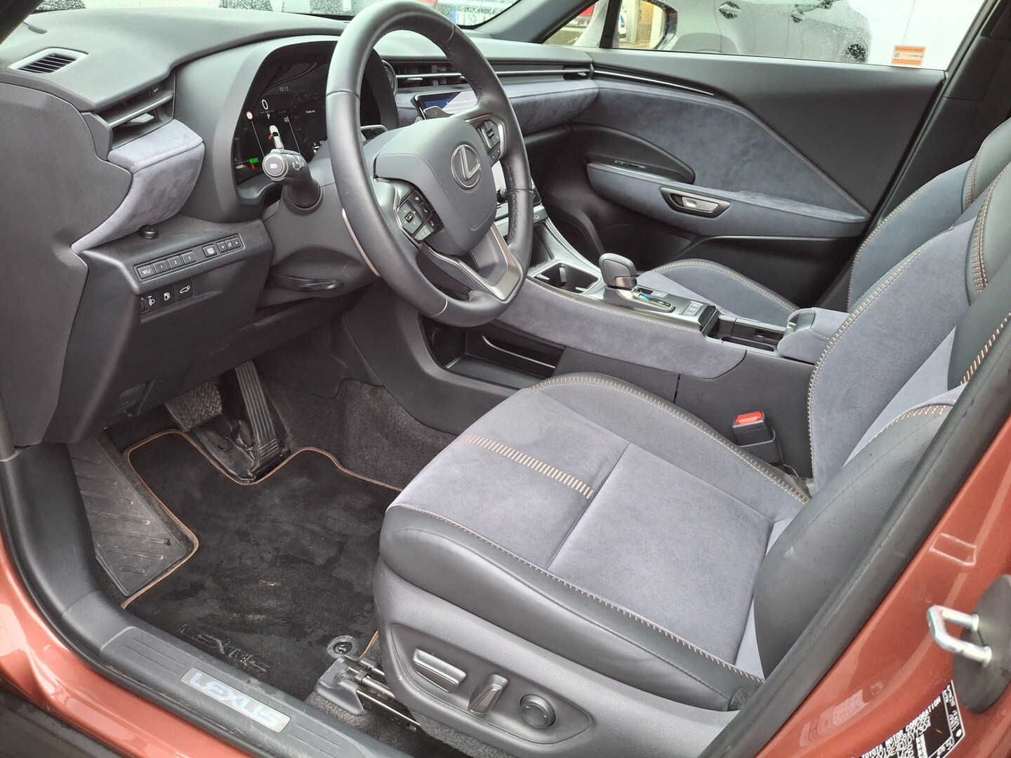 Lexus LBX