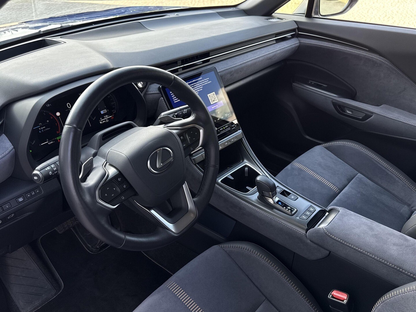 Lexus LBX