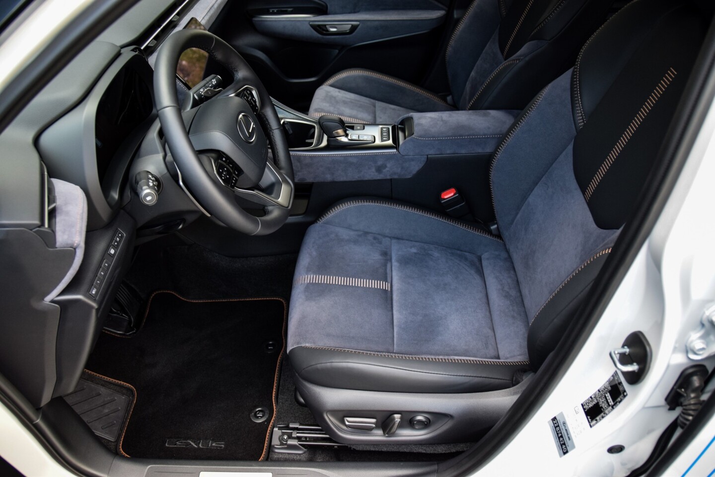Lexus LBX