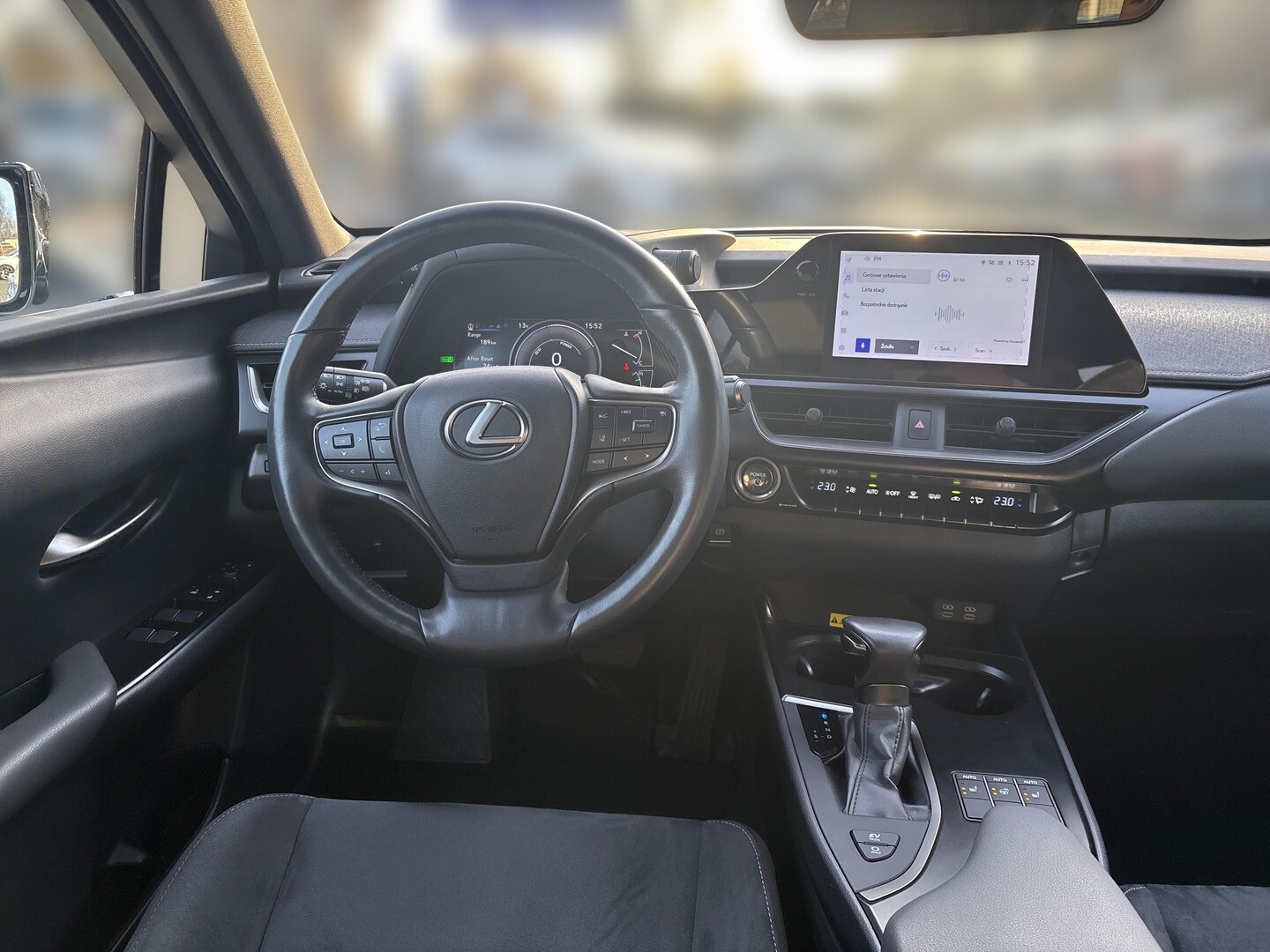 Lexus UX