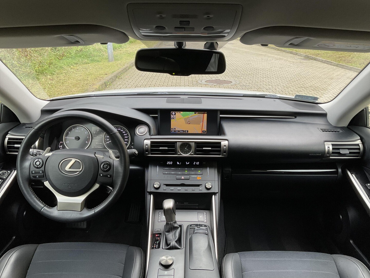 Lexus IS