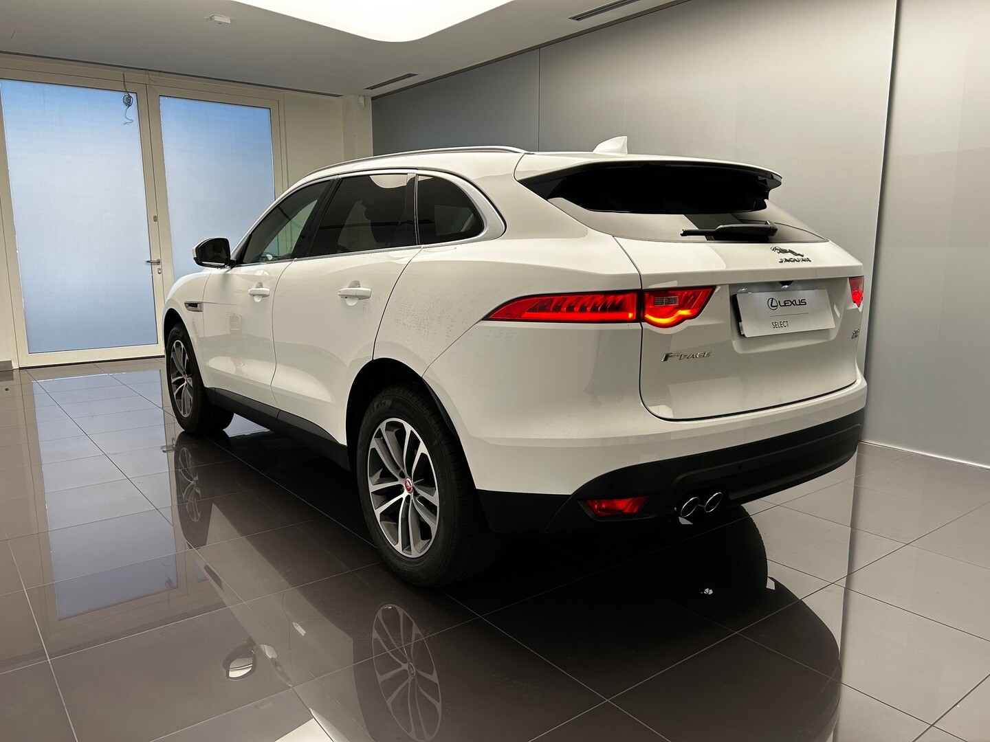 Jaguar F-Pace