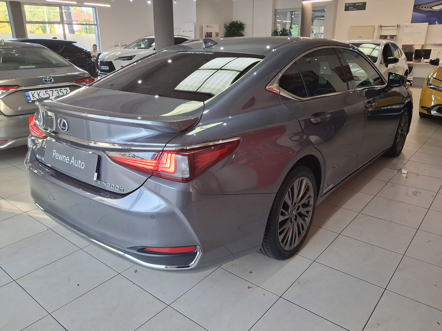 Lexus ES