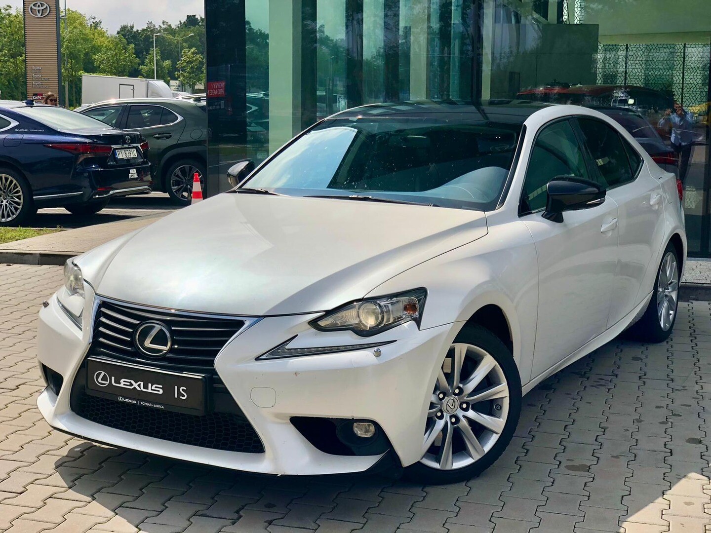 Lexus IS