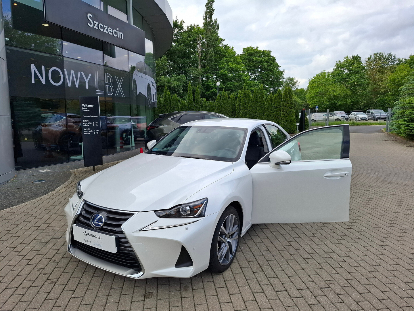 Lexus IS