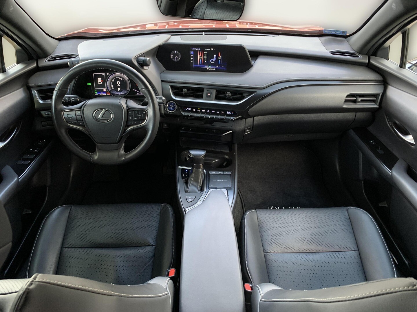 Lexus UX