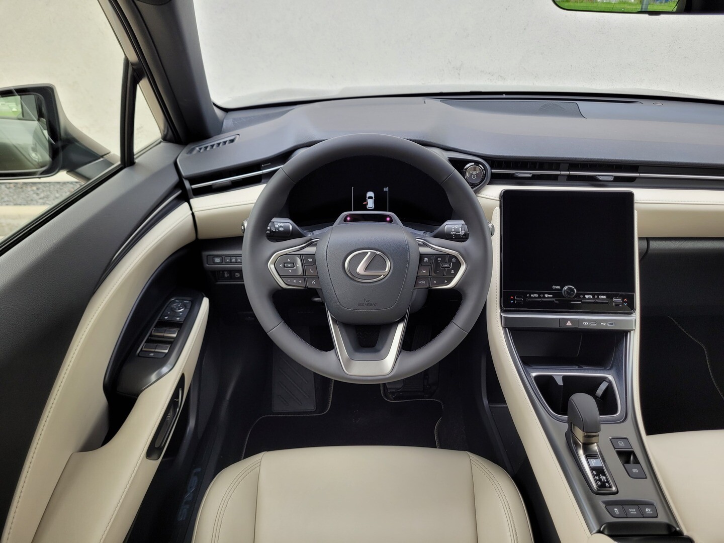 Lexus LBX