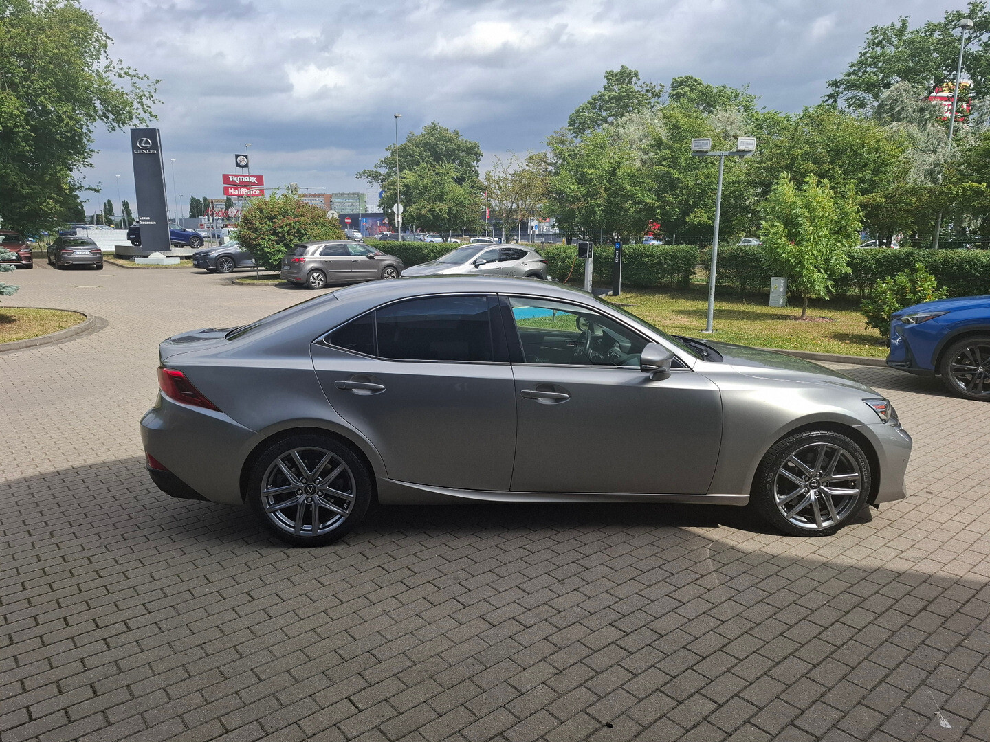 Lexus IS