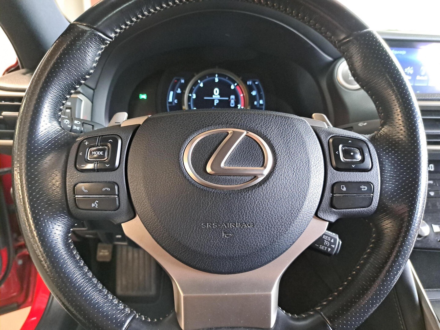 Lexus IS