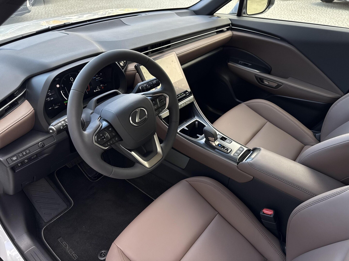 Lexus LBX