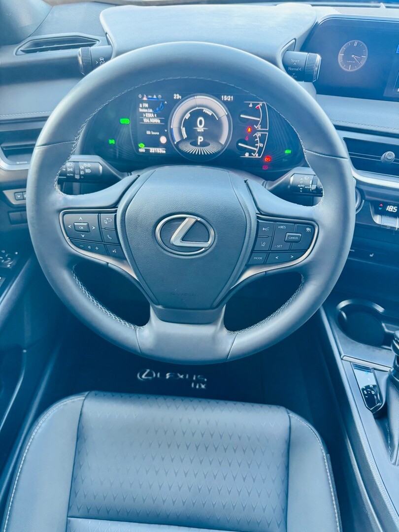 Lexus UX