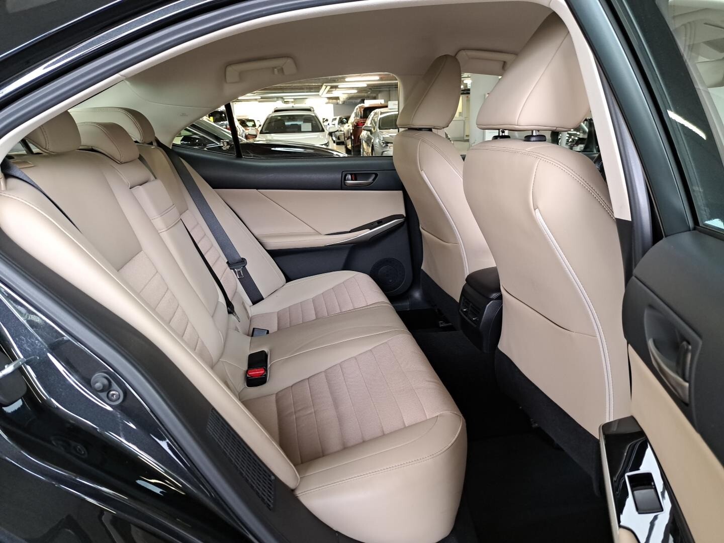 Lexus IS