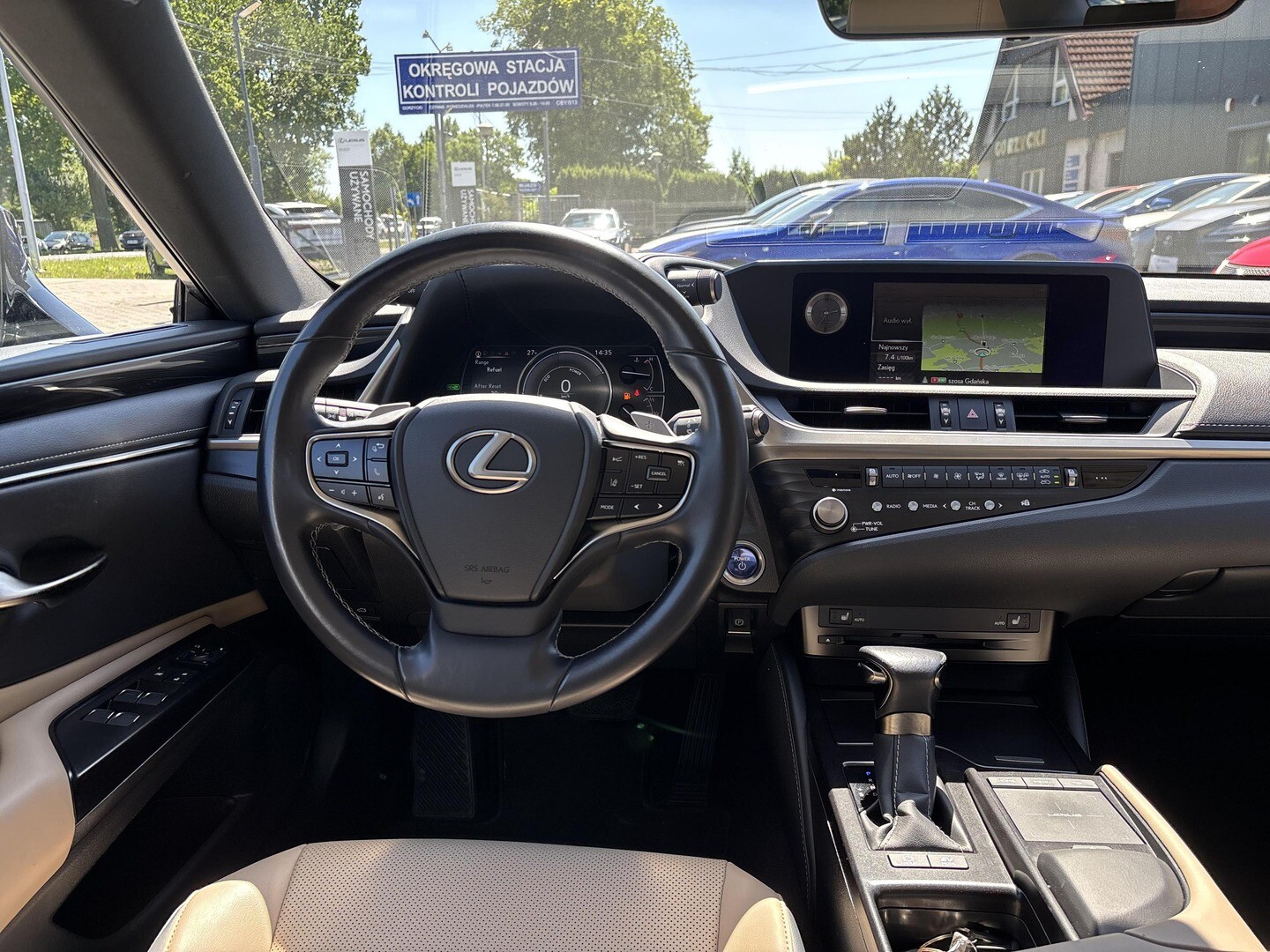 Lexus ES