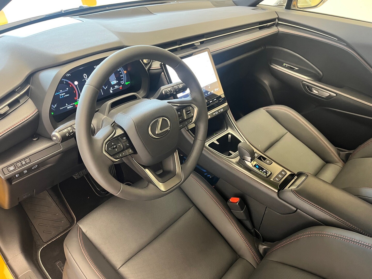 Lexus LBX