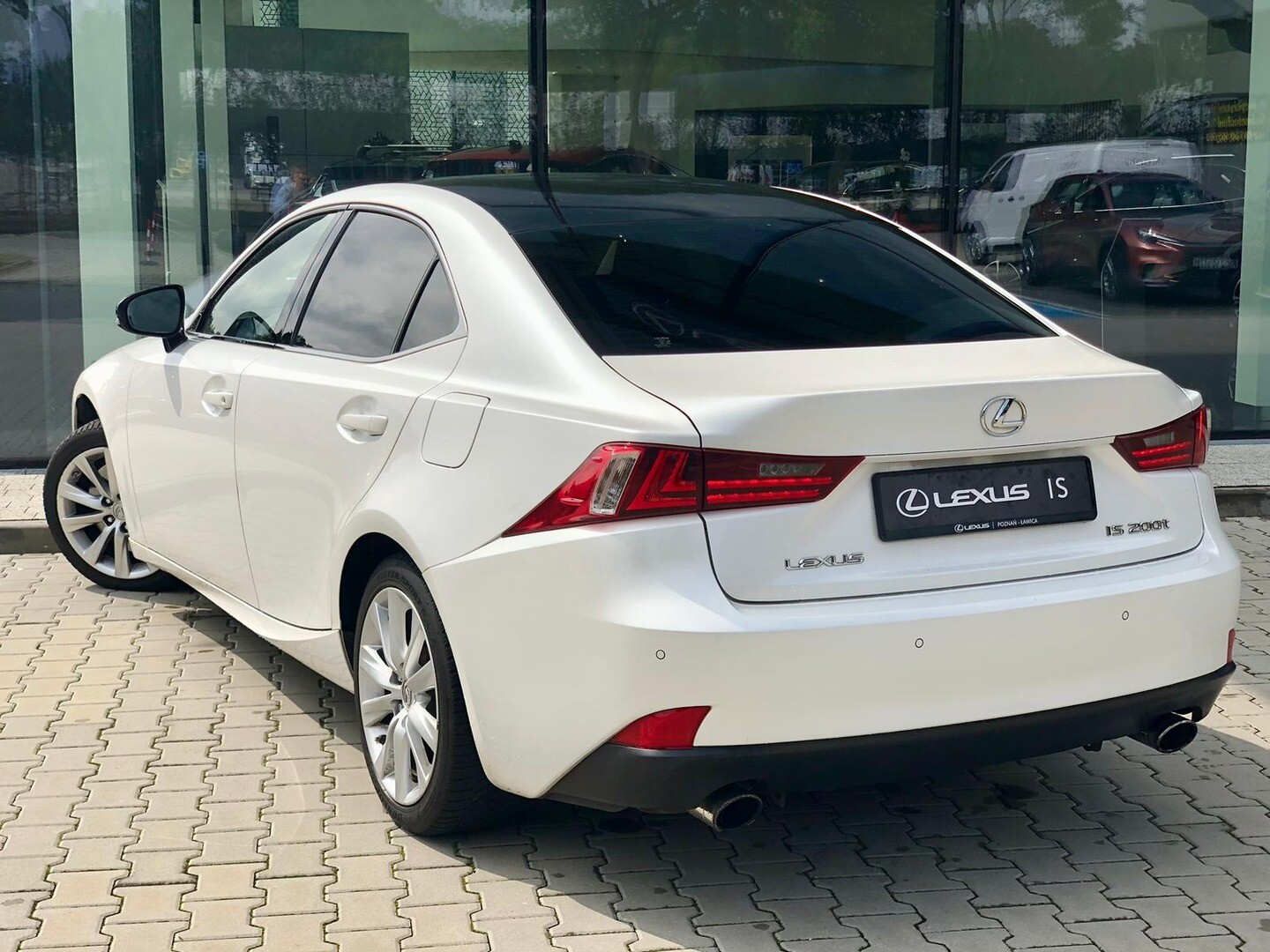 Lexus IS