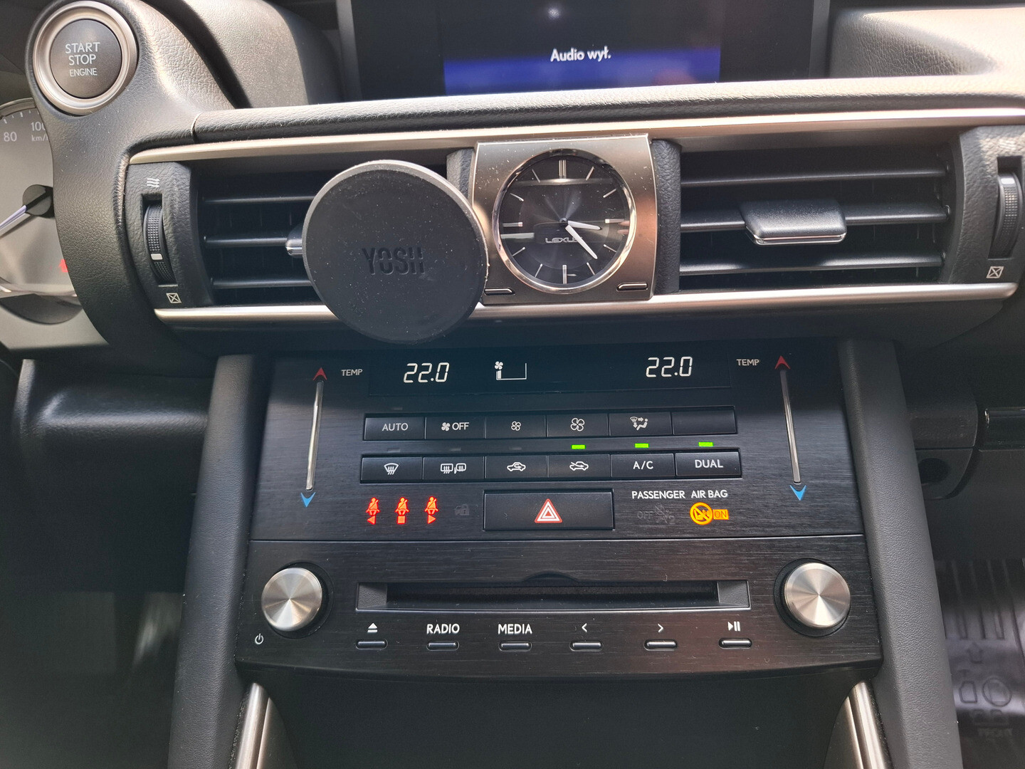 Lexus IS