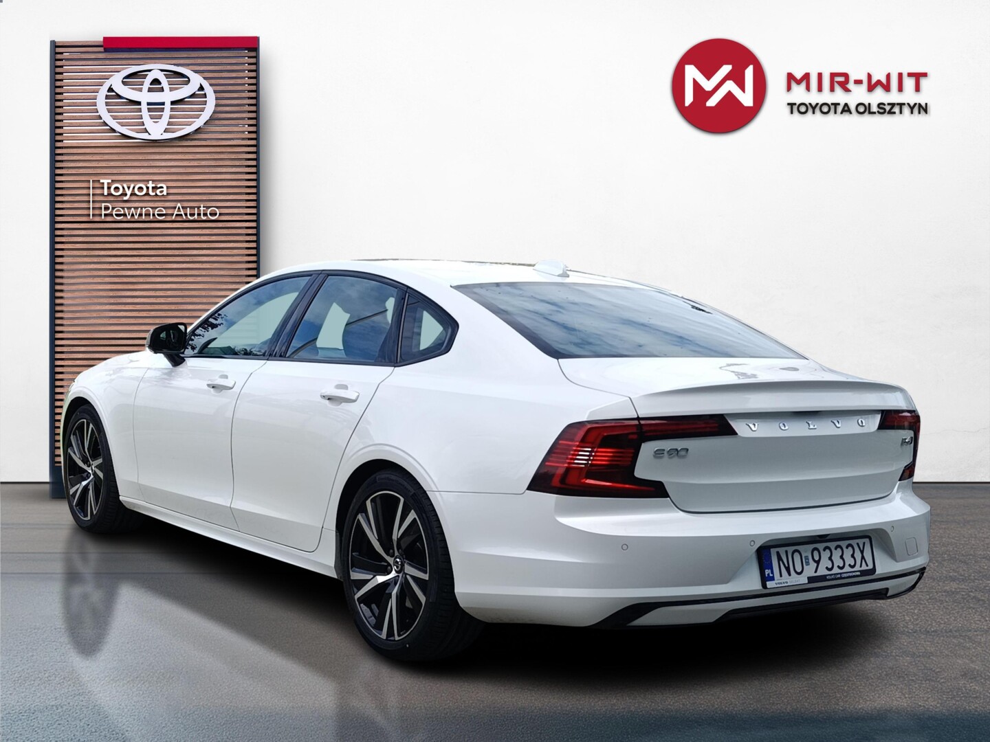 Volvo S90