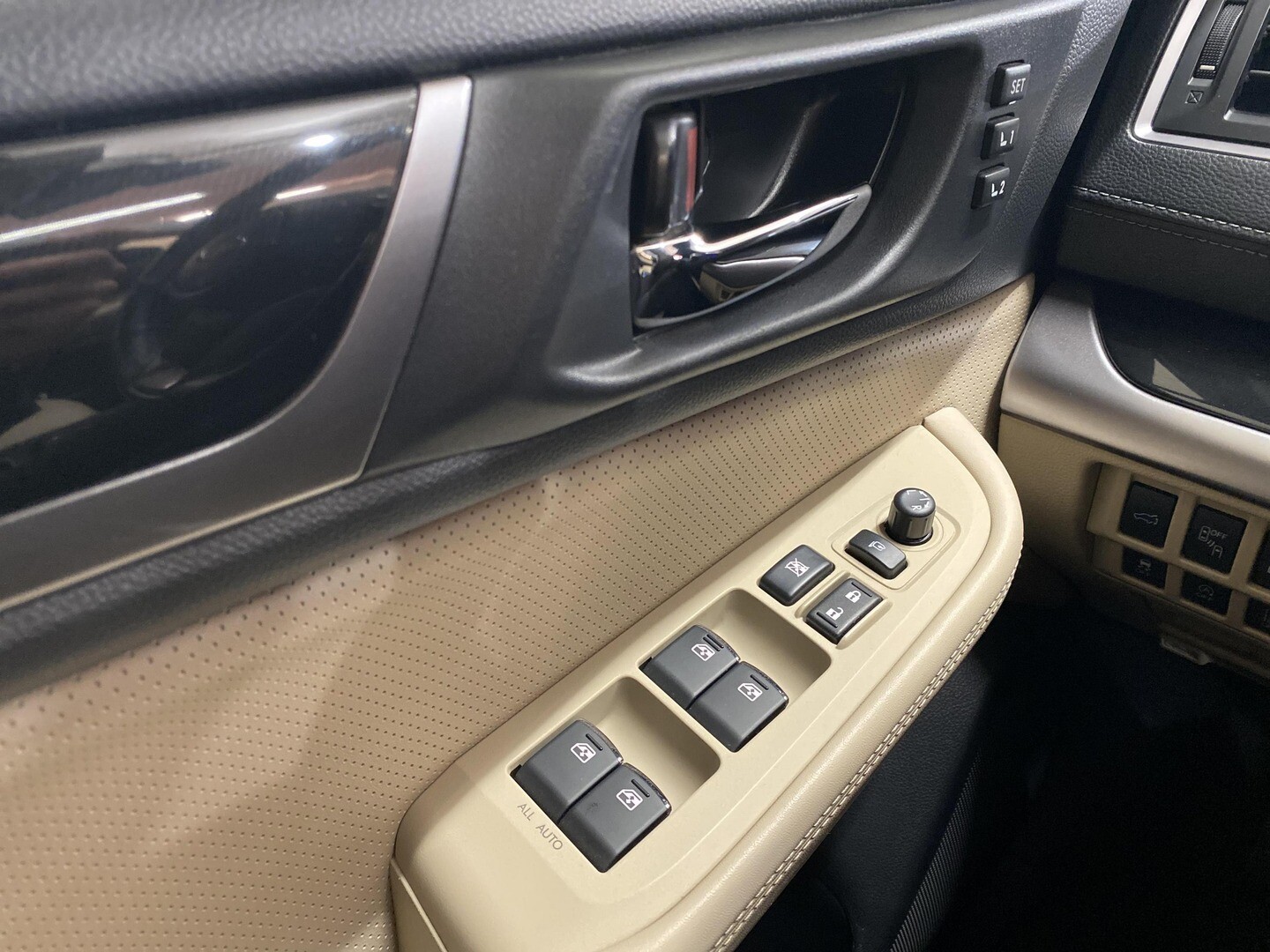 Subaru OUTBACK
