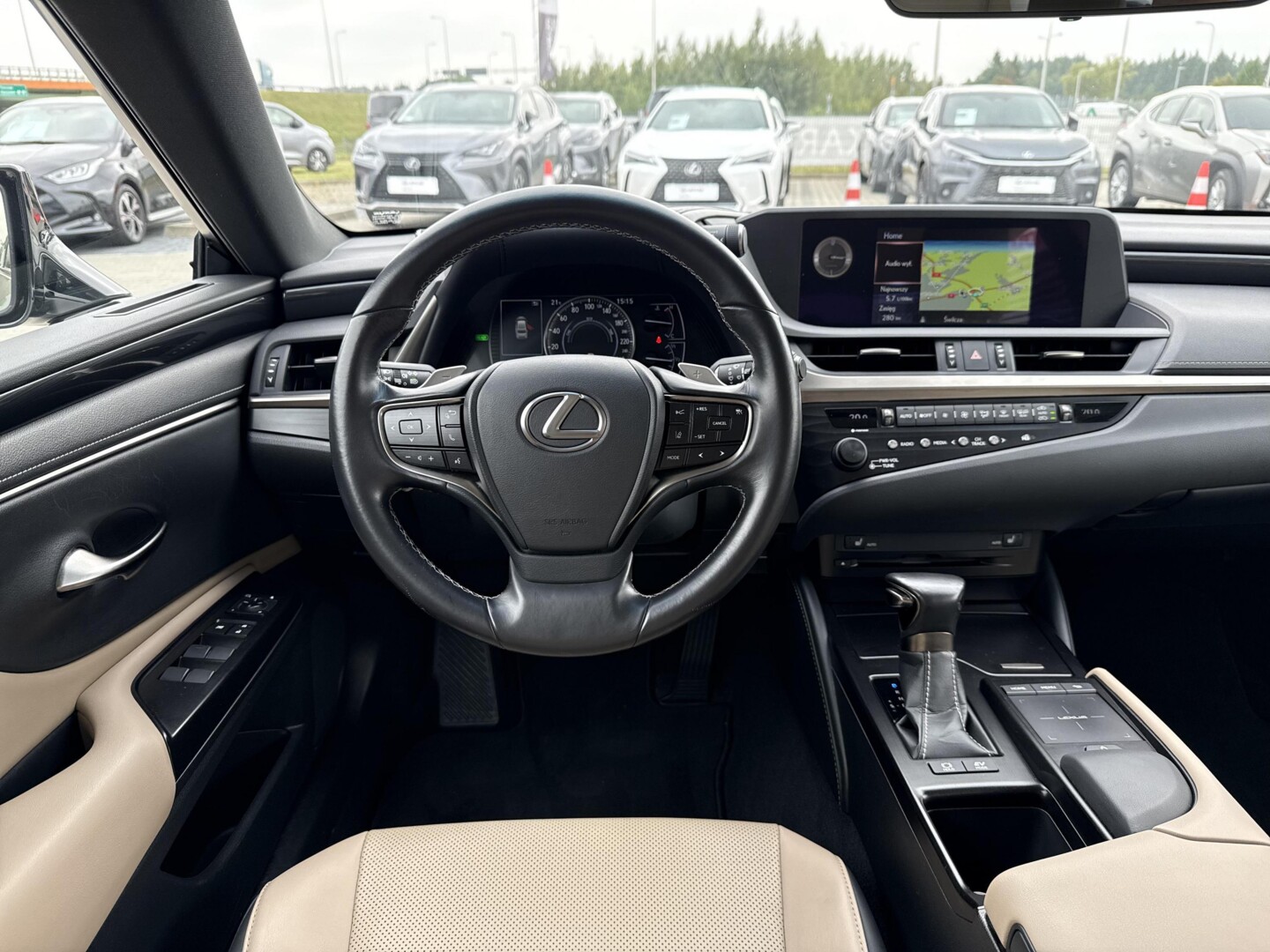 Lexus ES