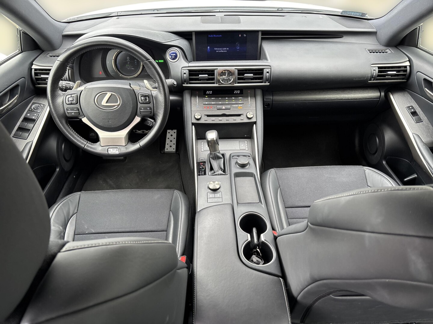 Lexus IS
