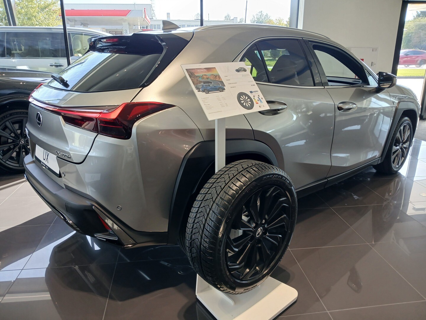 Lexus UX