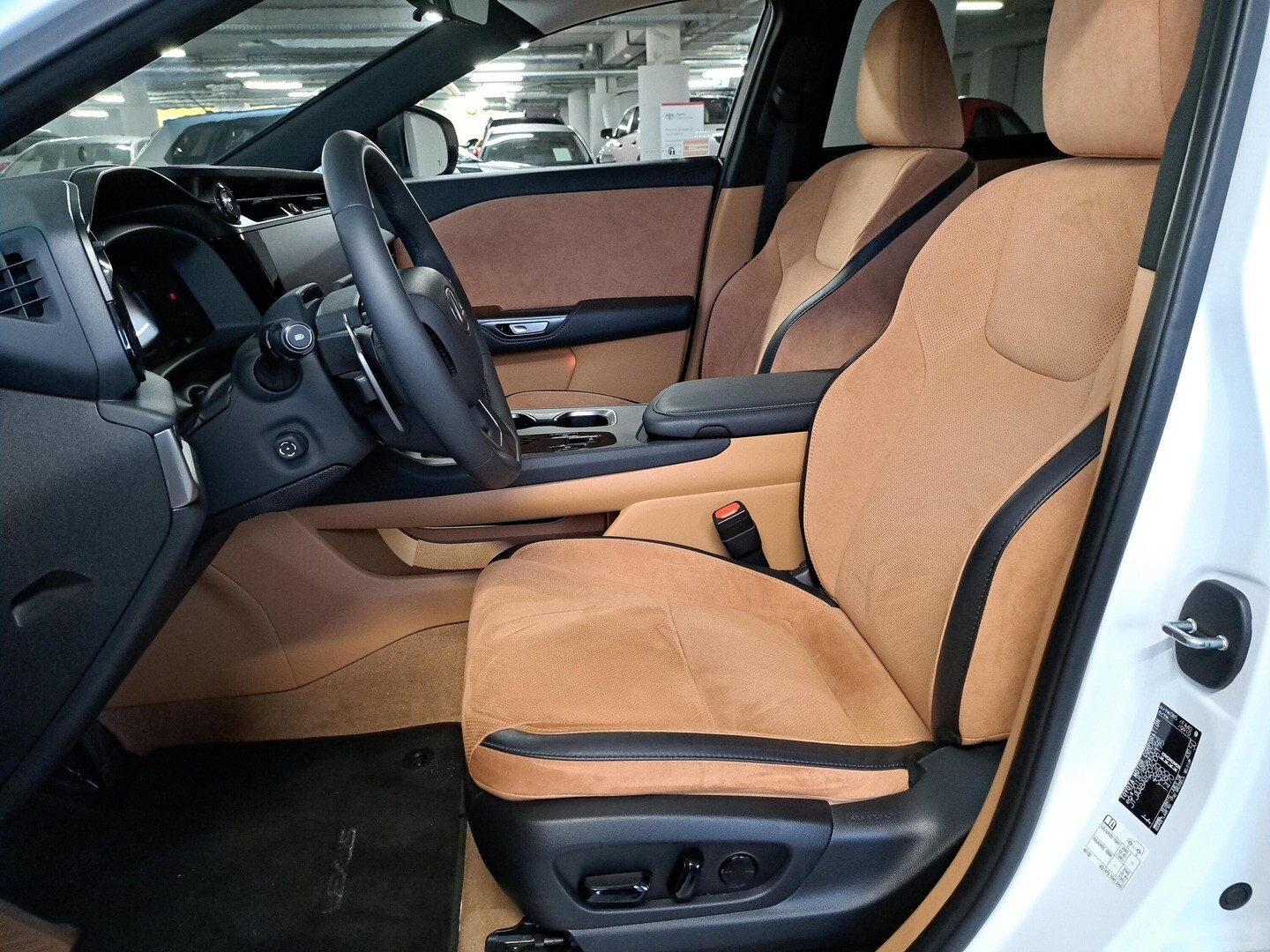 Lexus RZ