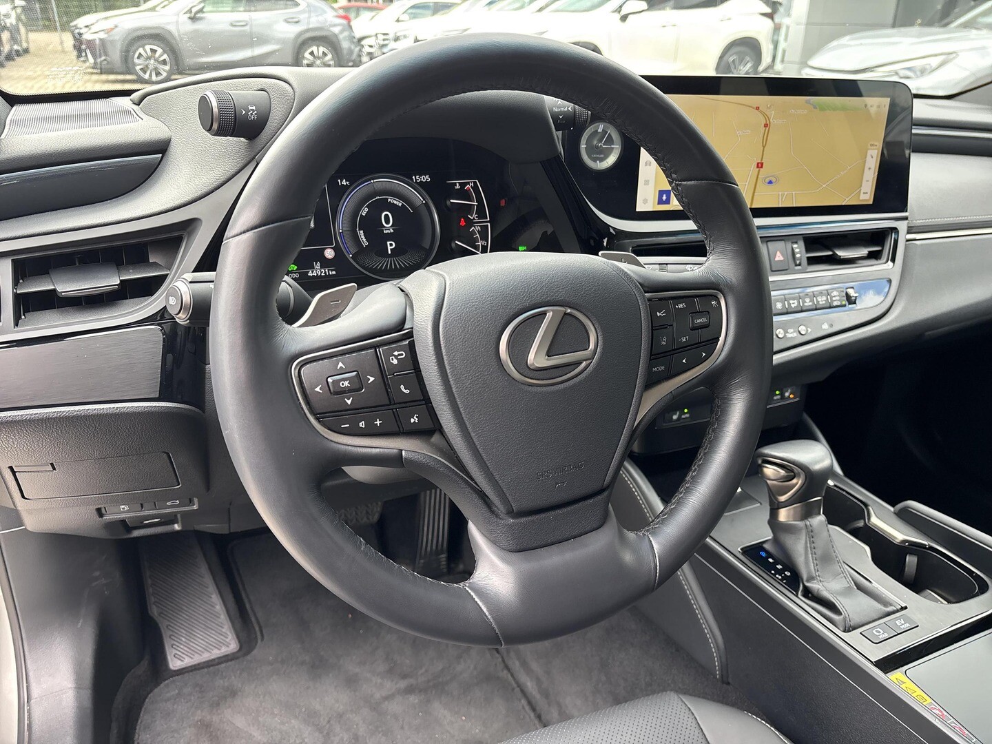 Lexus ES