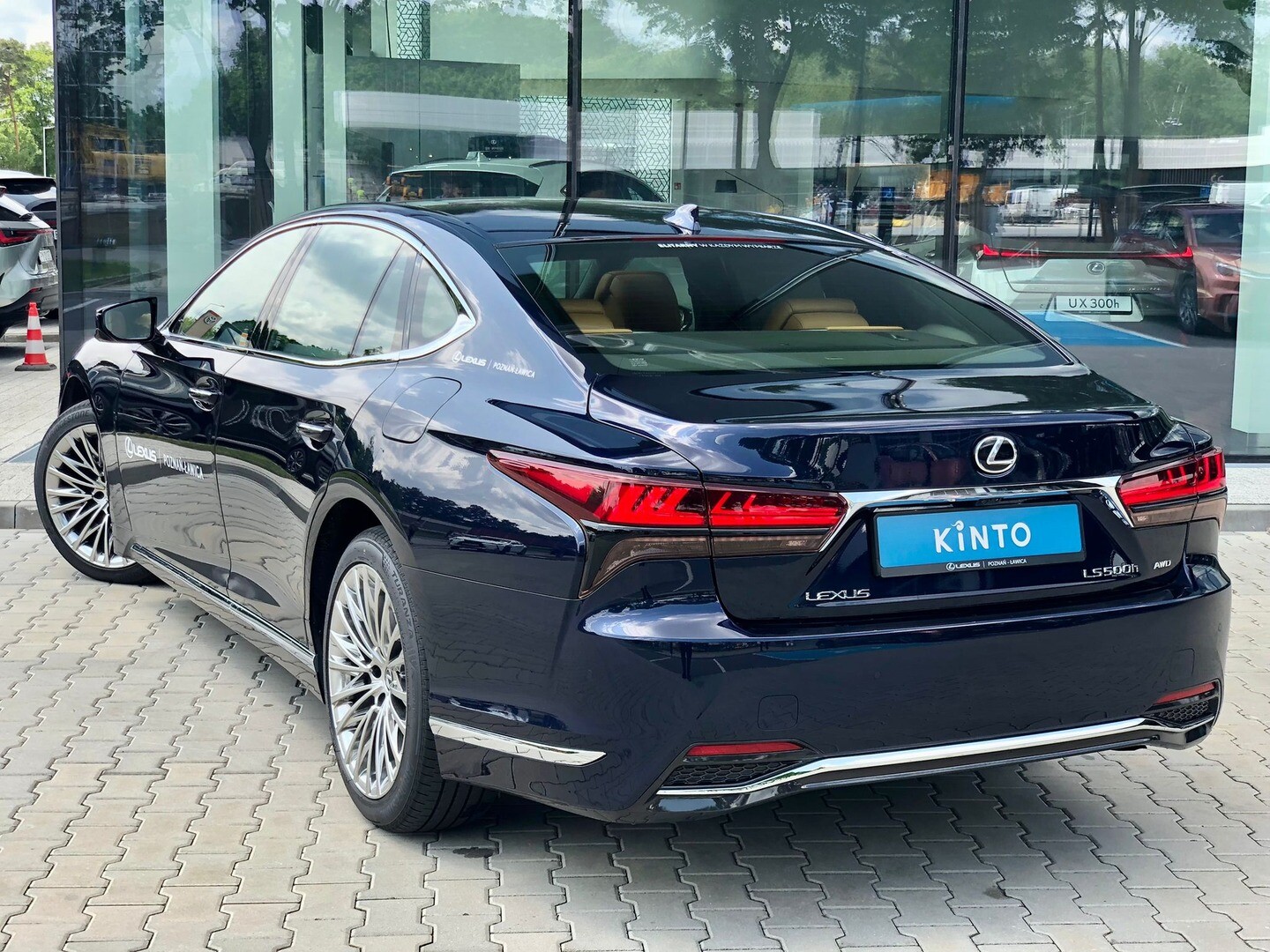 Lexus LS