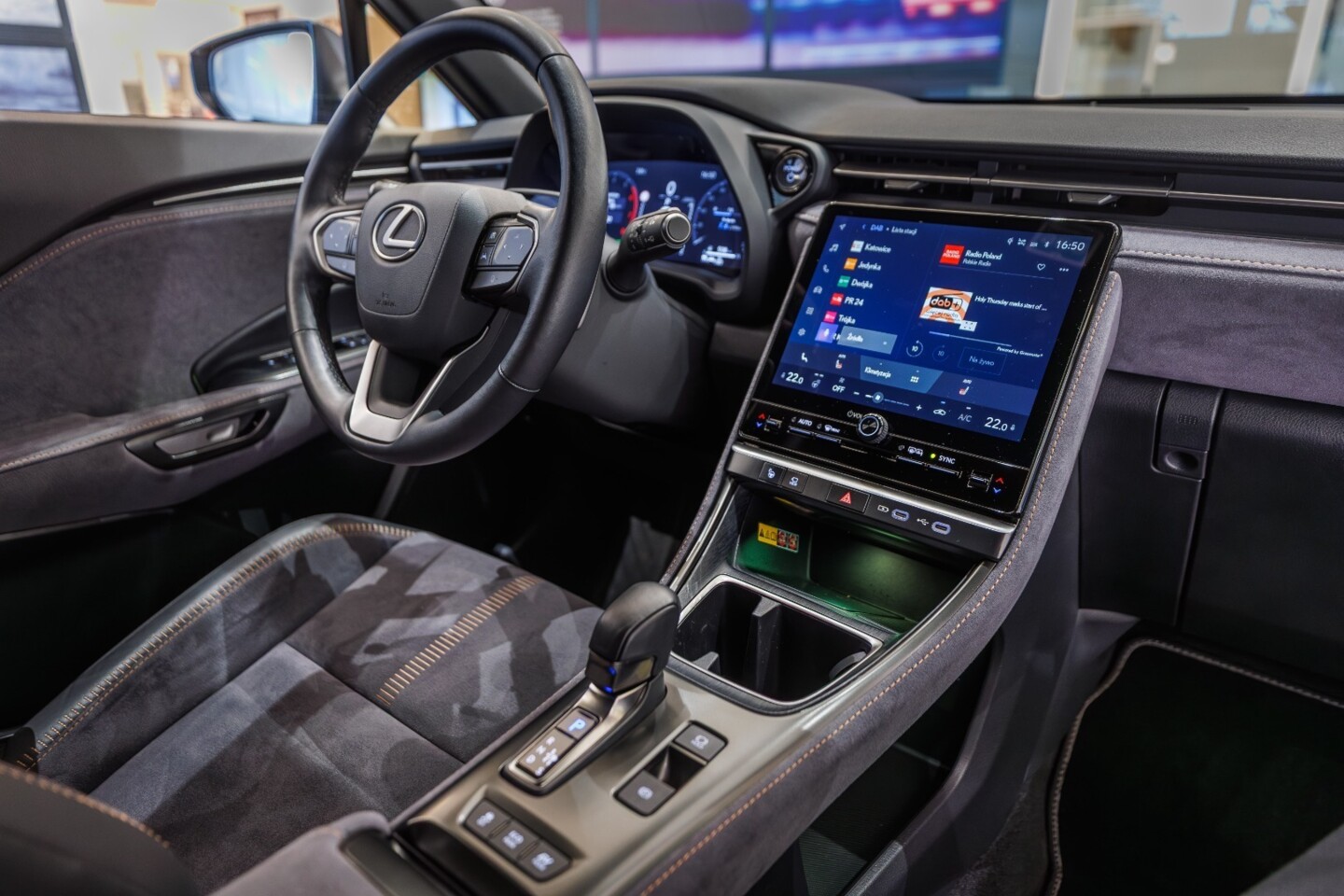 Lexus Inny
