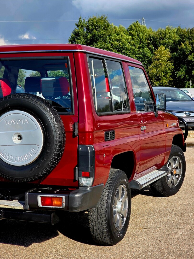 Toyota Land Cruiser