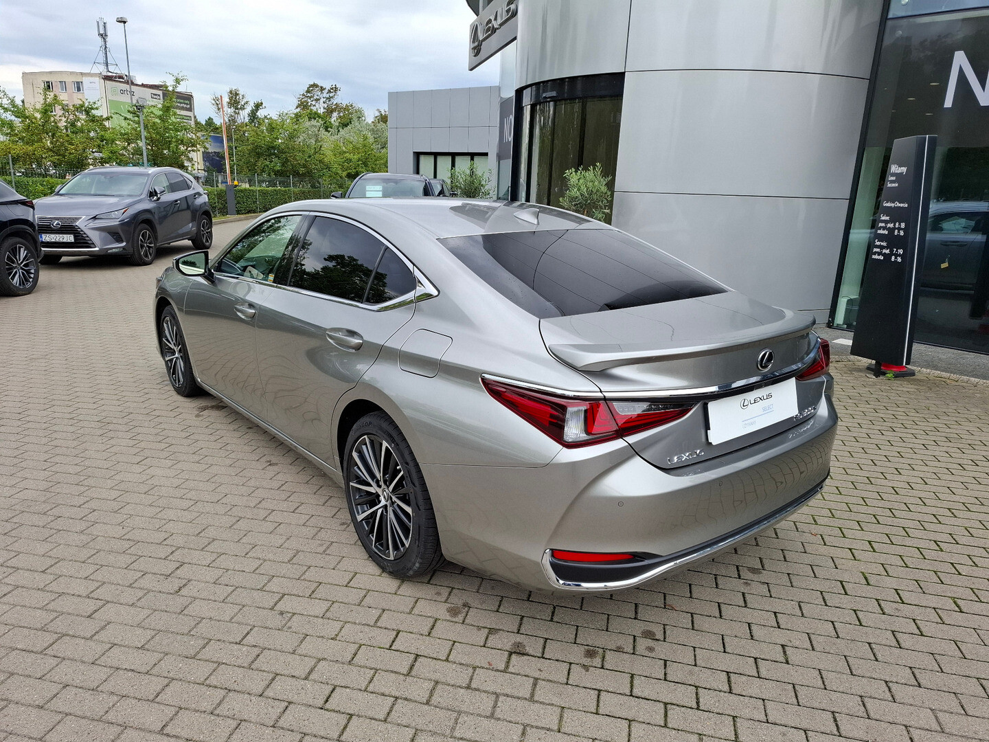 Lexus ES