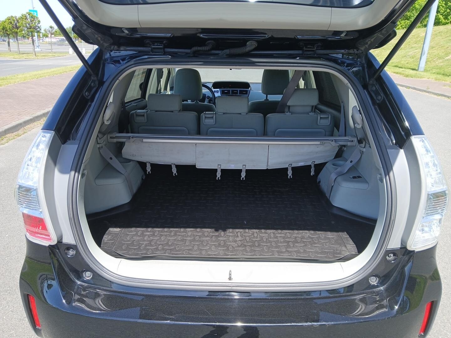 Toyota Prius+