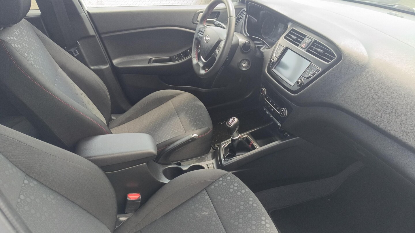 Hyundai i20