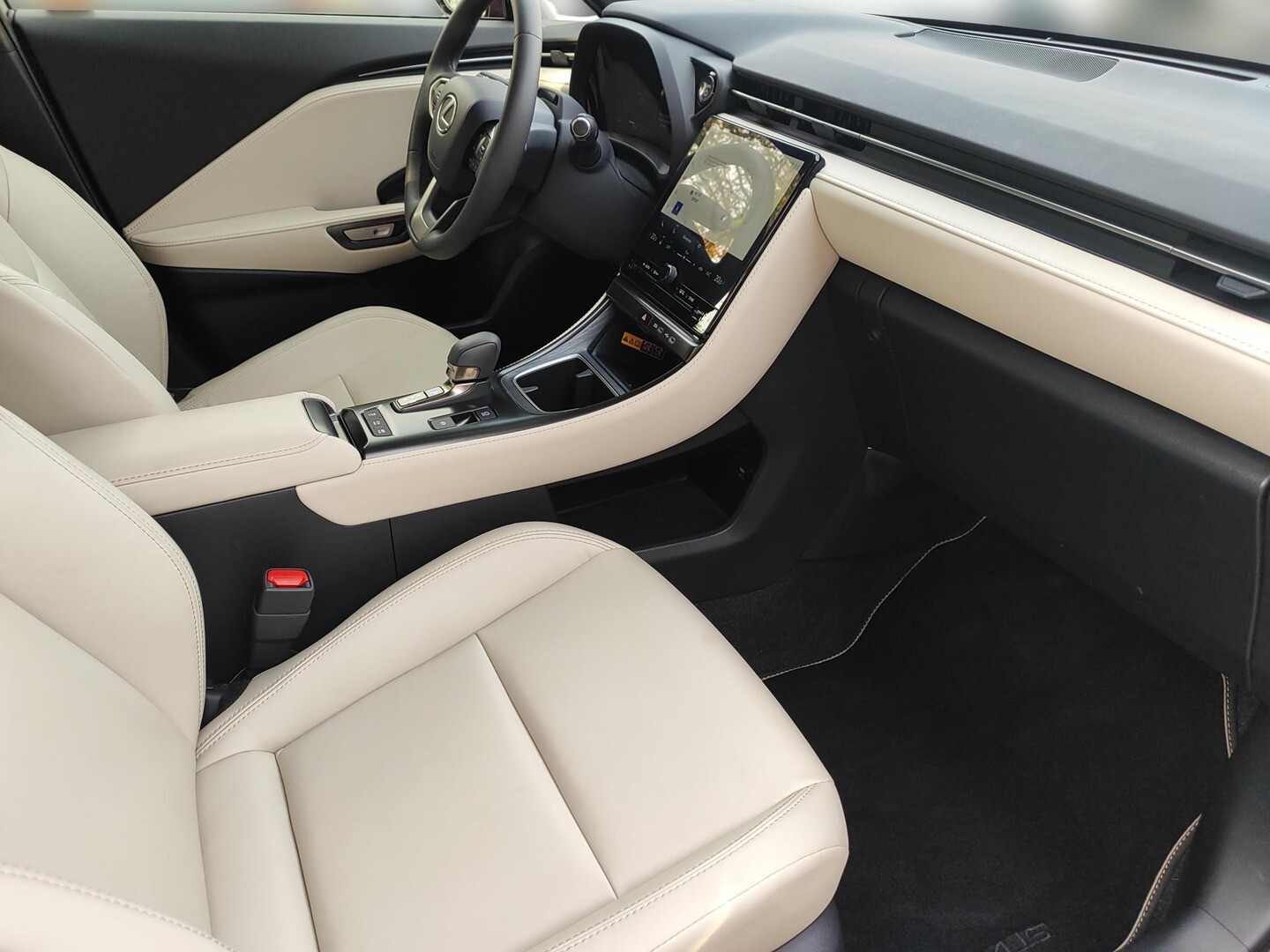 Lexus LBX