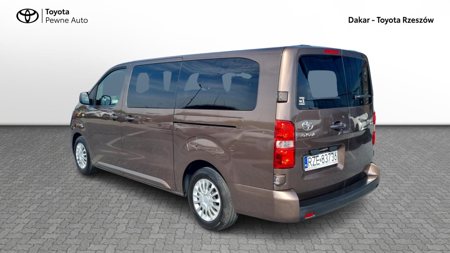 Toyota PROACE