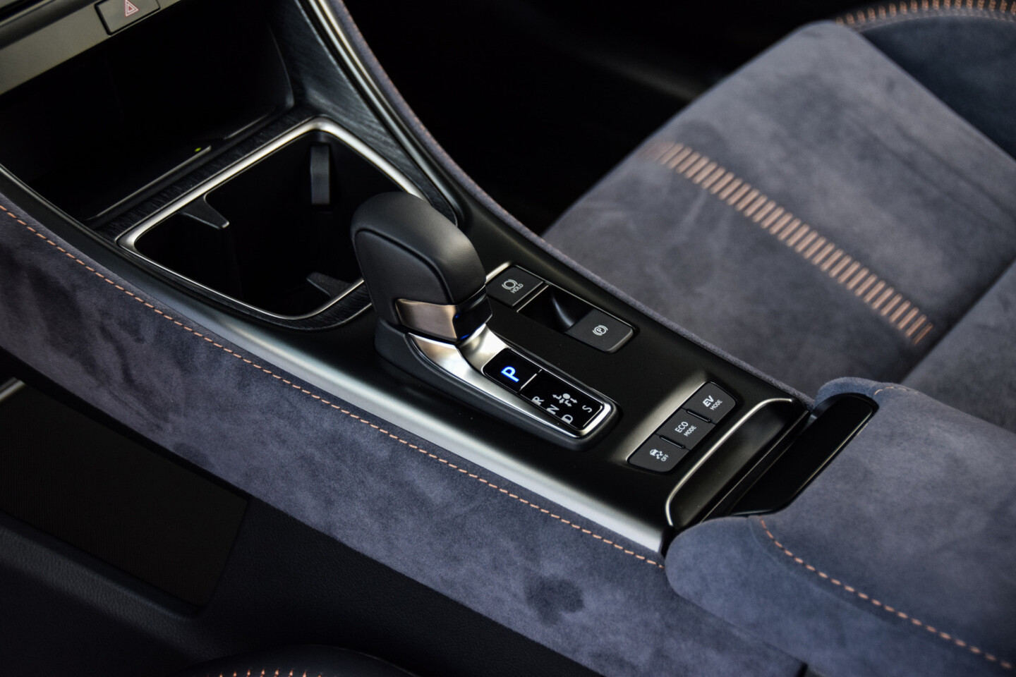 Lexus LBX