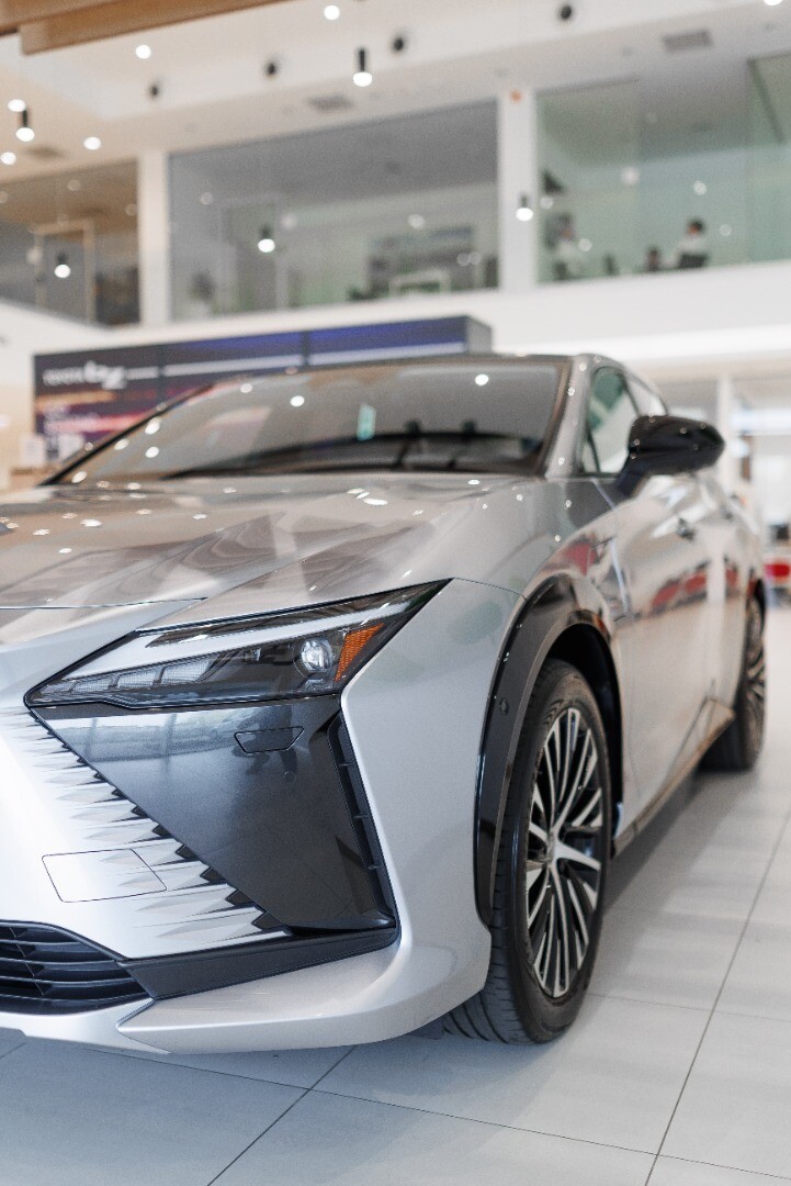 Lexus RZ