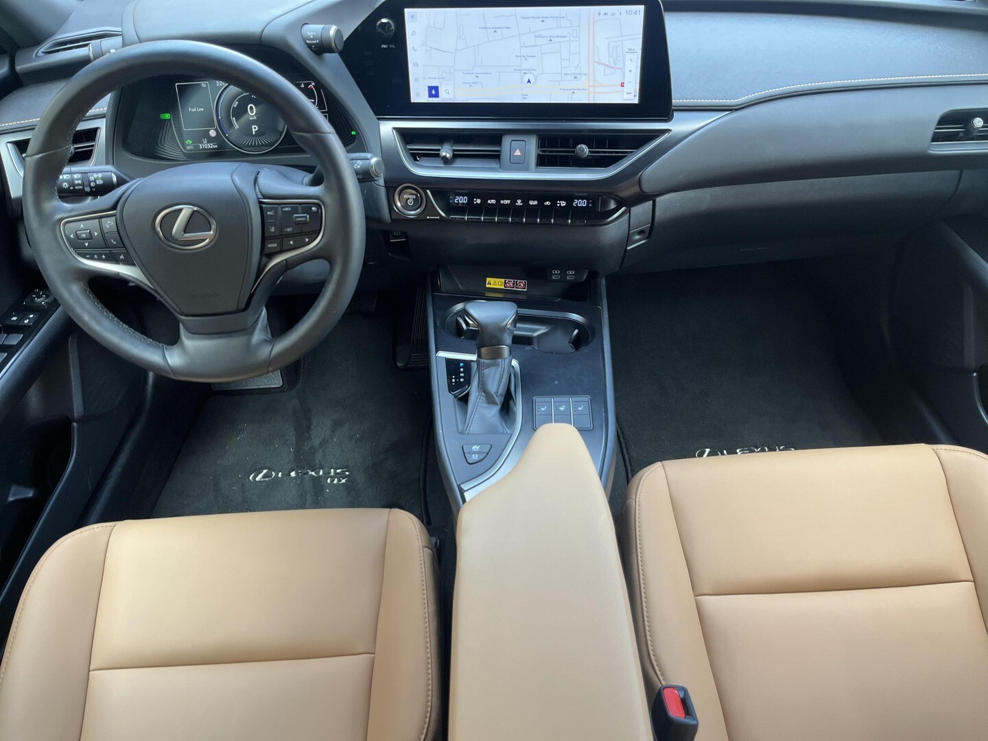 Lexus UX