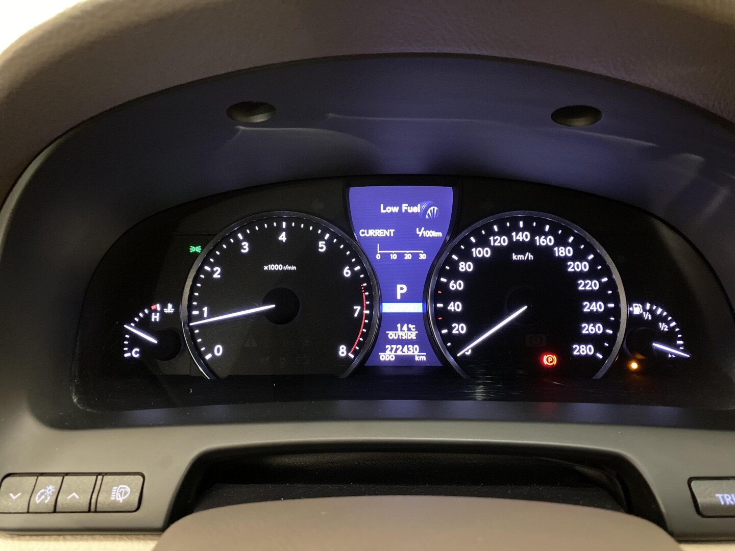 Lexus LS