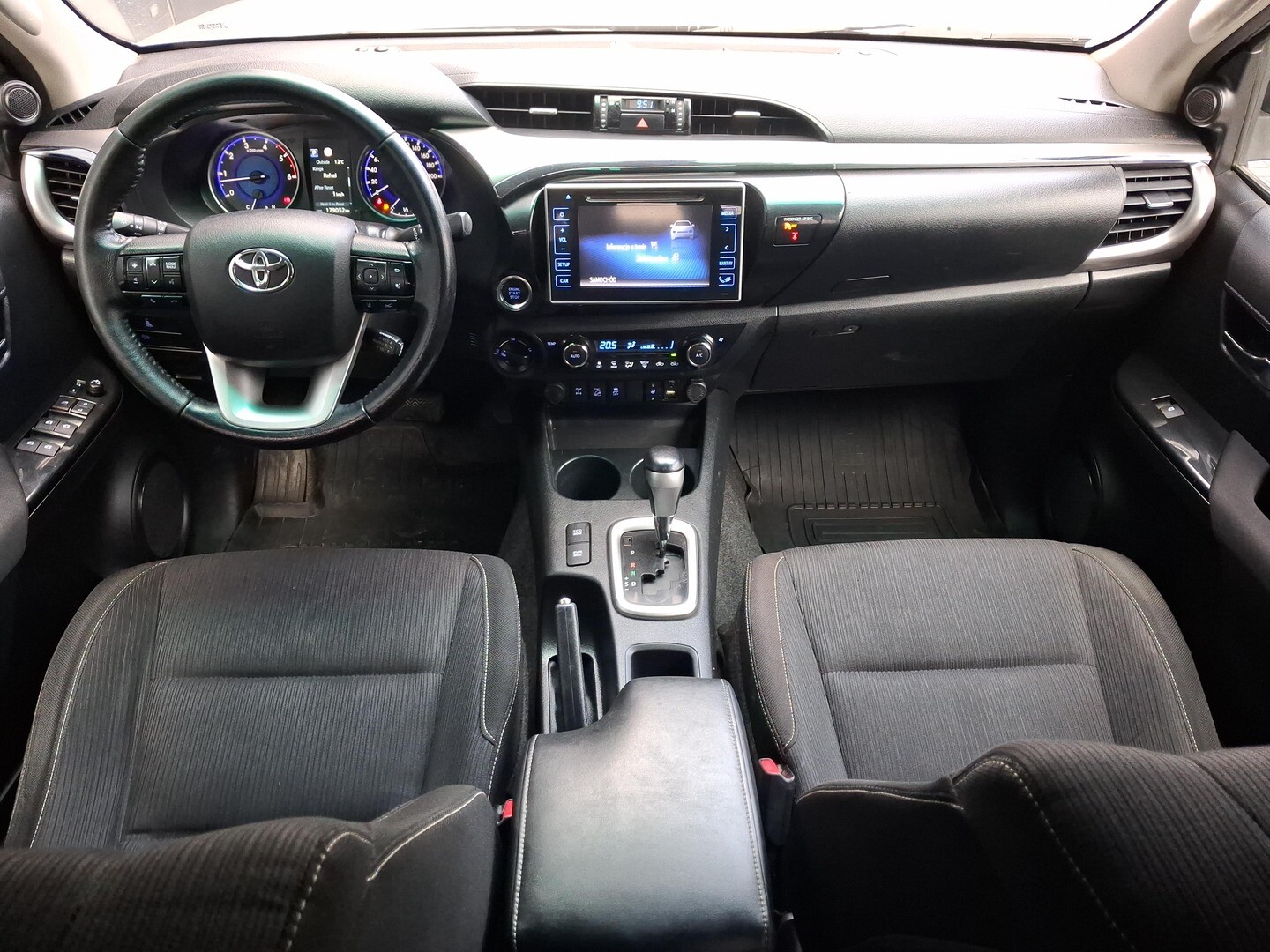 Toyota Hilux