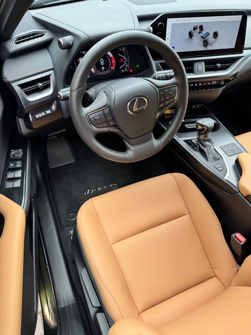 Lexus UX
