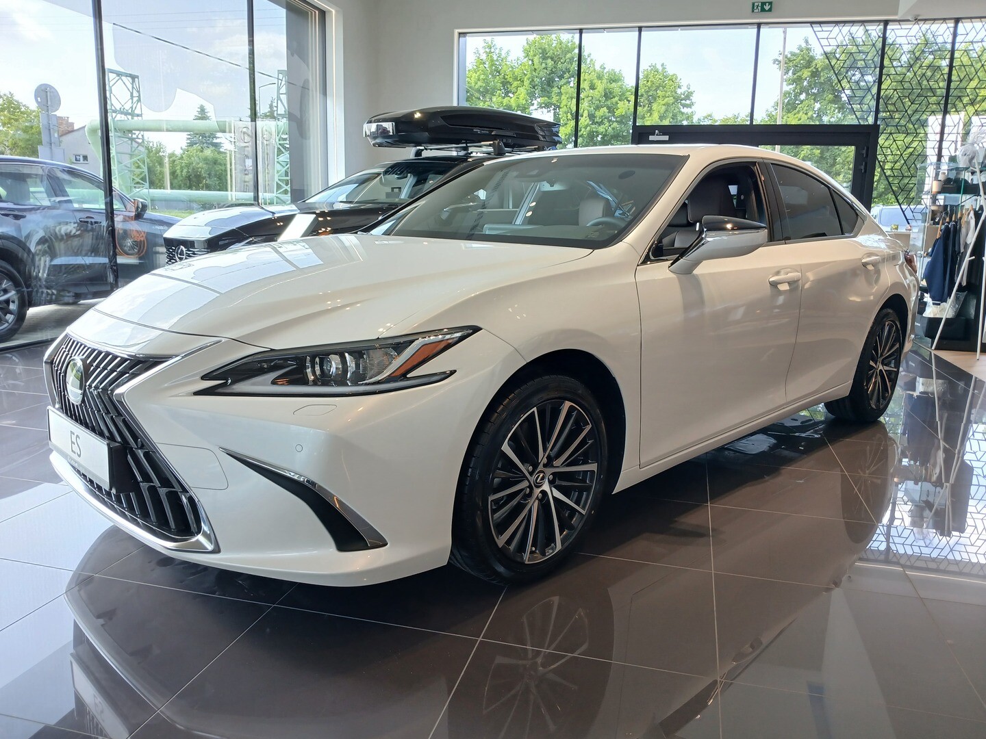 Lexus ES