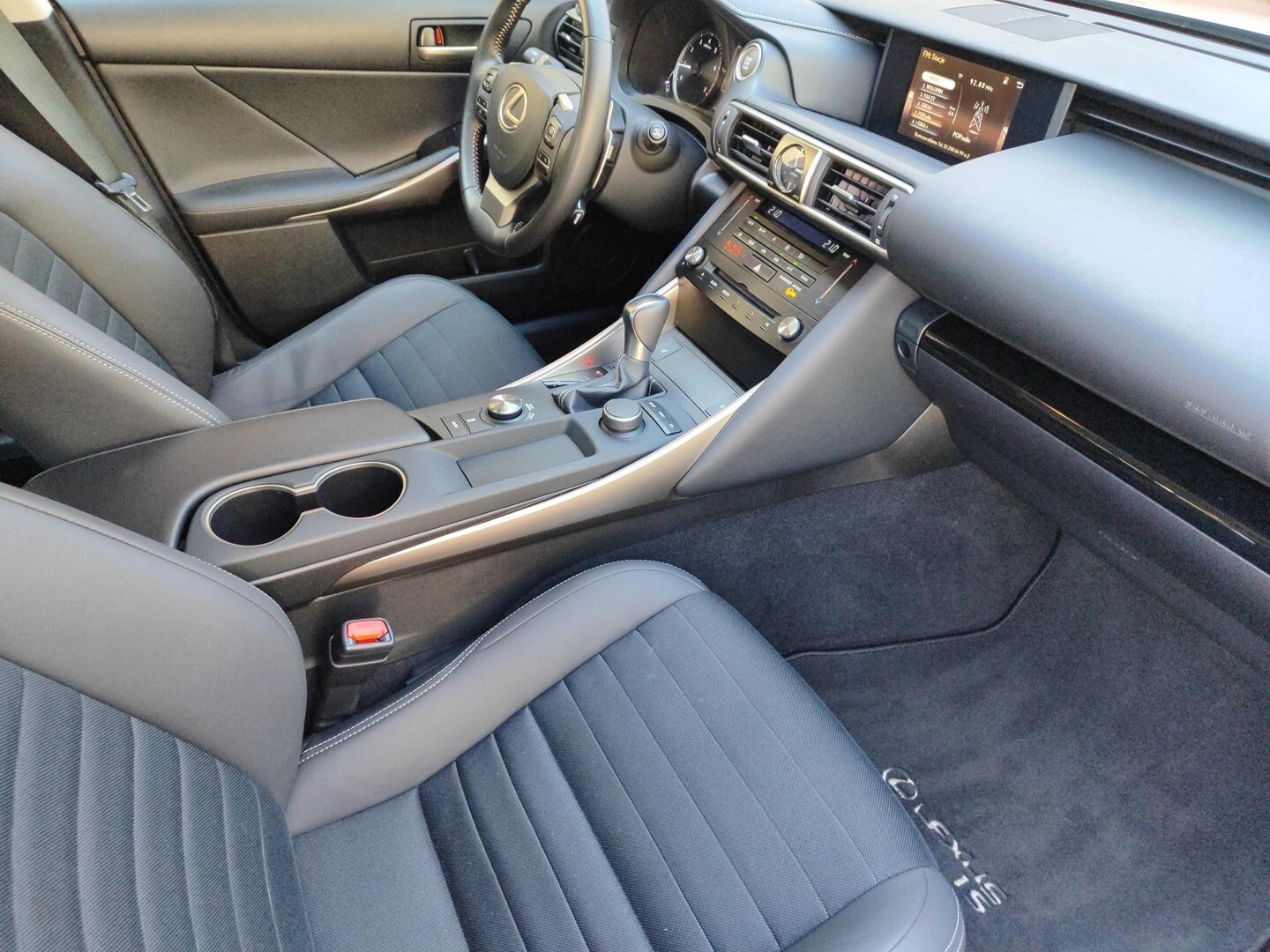 Lexus IS