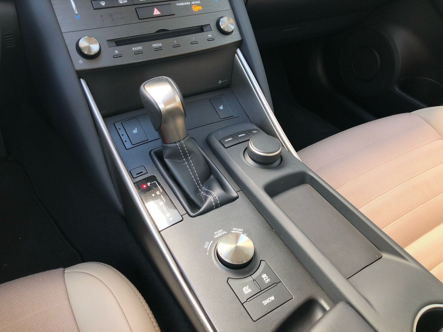 Lexus IS