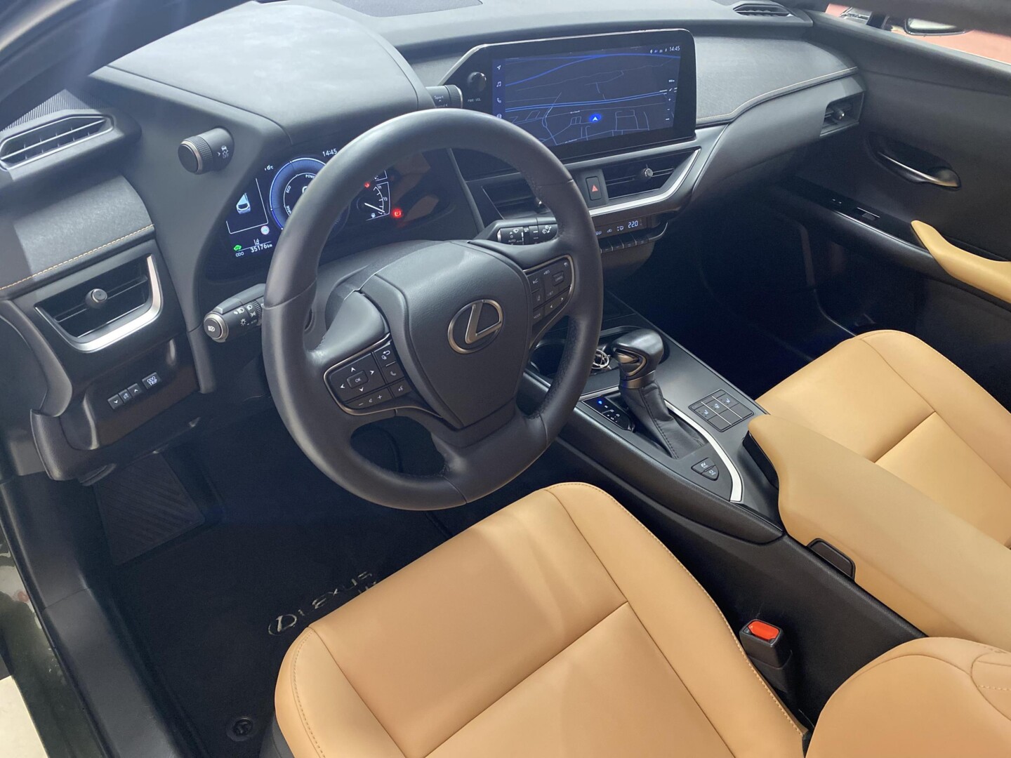 Lexus UX