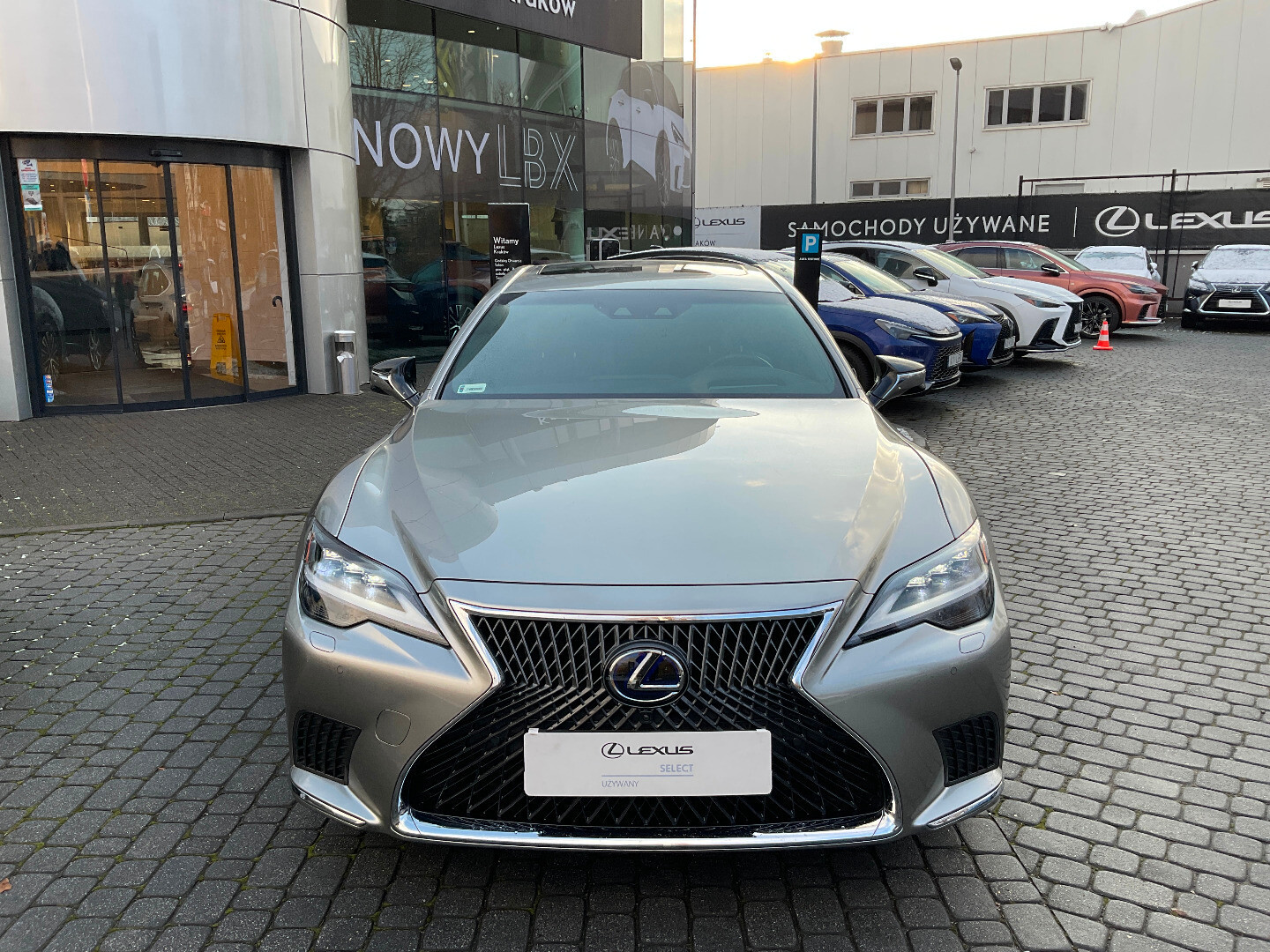 Lexus LS